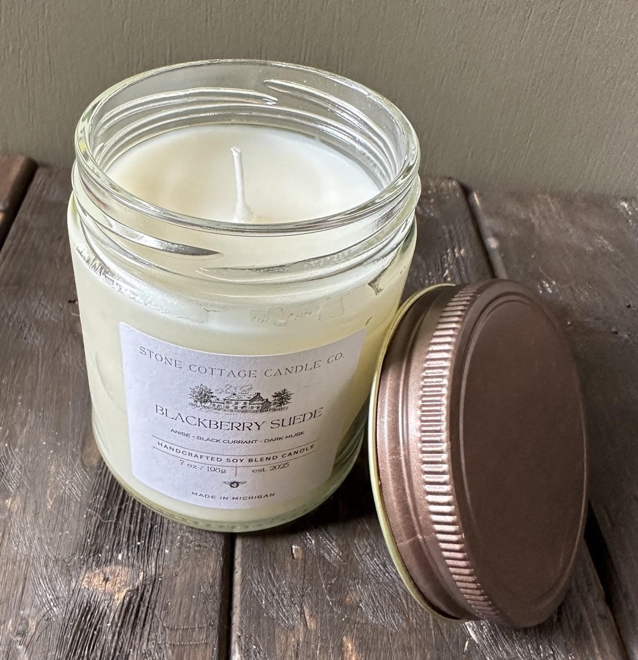 Blackberry Suede- 7oz Candle